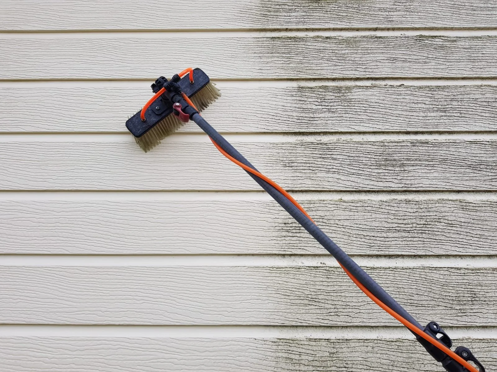 Cladding cleaning